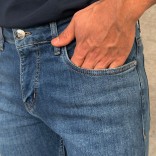 Мужские джинсы светло-синего цвета Loro Piana regular fit