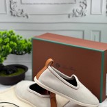 Мужские замшевые лоферы Loro Piana Venice Walk - Beige