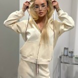 Женский бежевый костюм Loro Piana Premium