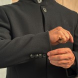 Мужское пальто чёрного цвета Loro Piana