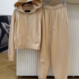 Женский бежевый костюм Loro Piana Premium