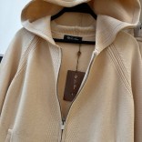 Женский бежевый костюм Loro Piana Premium