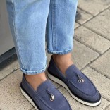 Женские замшевые лоферы Loro Piana