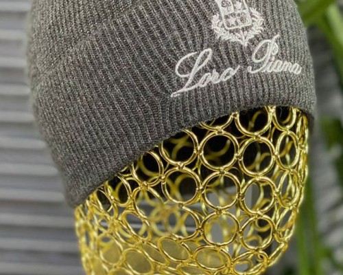 Мужская тёмно-серая шапка Loro Piana logo-embroidered