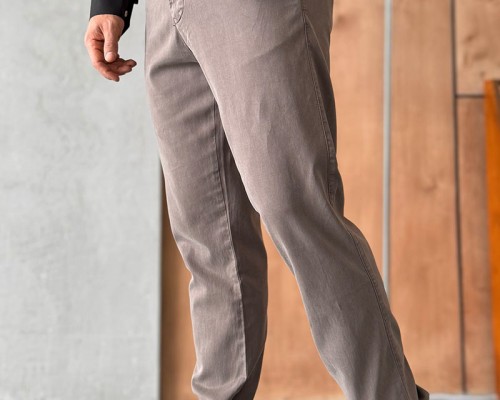 Мужские брюки Loro Piana бежевого цвета