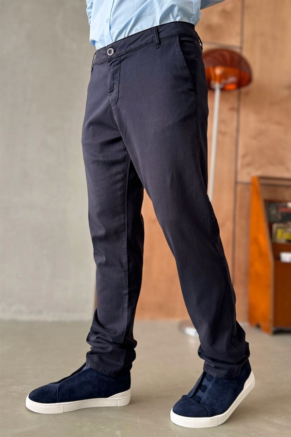 Мужские брюки Loro Piana тёмно-синего цвета Мужские брюки Loro Piana тёмно-синего цвета