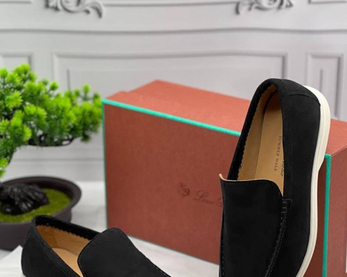 Мужские замшевые лоферы Loro Piana чёрного цвета