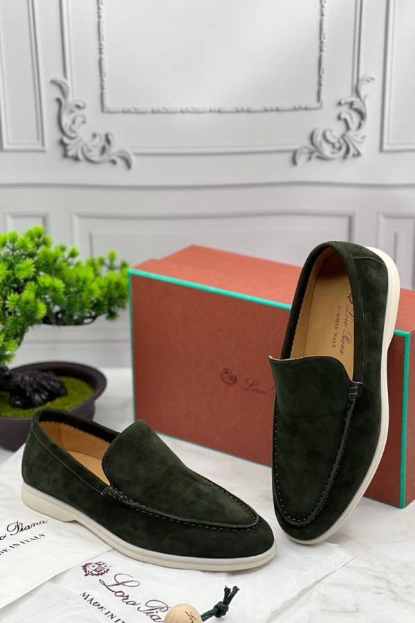 Мужские замшевые лоферы Loro Piana зелёного цвета