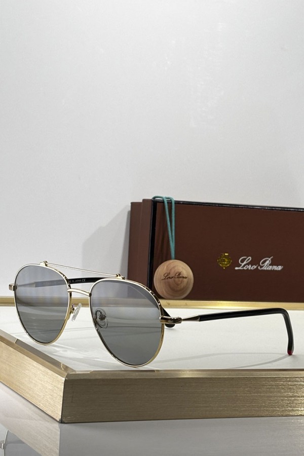 Солнцезащитные очки  Loro Piana