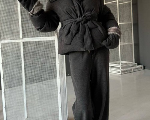 Темно-серый женский костюм тройка на флисе Loro Piana