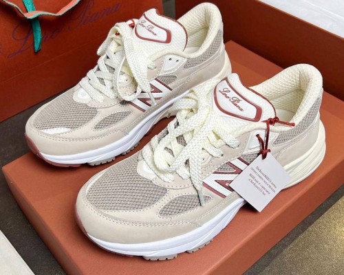 Женские кроссовки Loro Piana x New Balance Premium