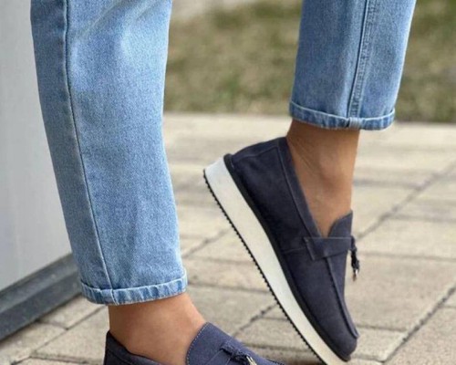 Женские замшевые лоферы Loro Piana