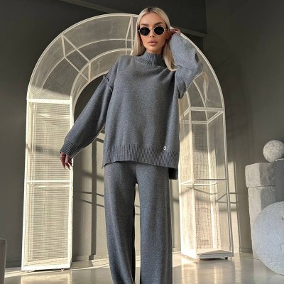 Женский серый костюм Loro Piana Premium